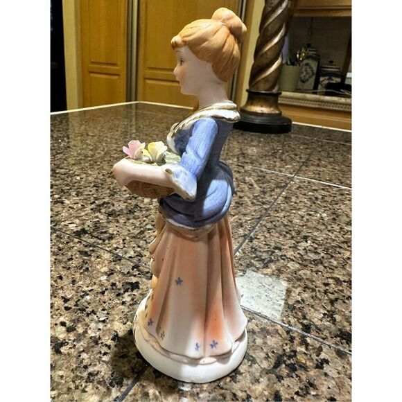 Vintage figurine  - Picture 7 of 9